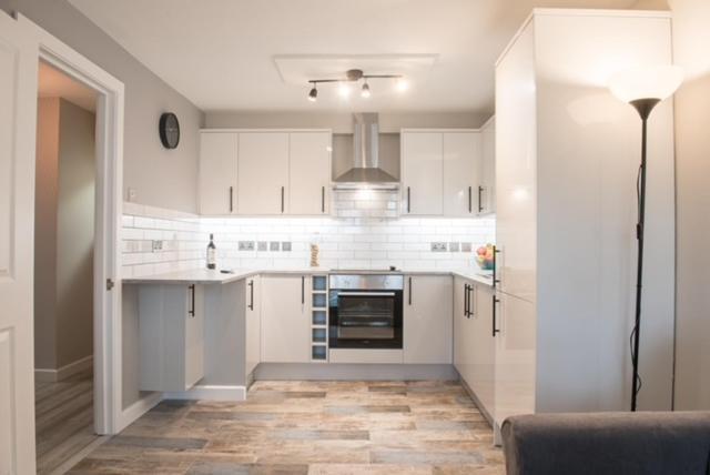 Finchley Contemporary 2 Bed Apartment + Parking Hendon Exterior photo